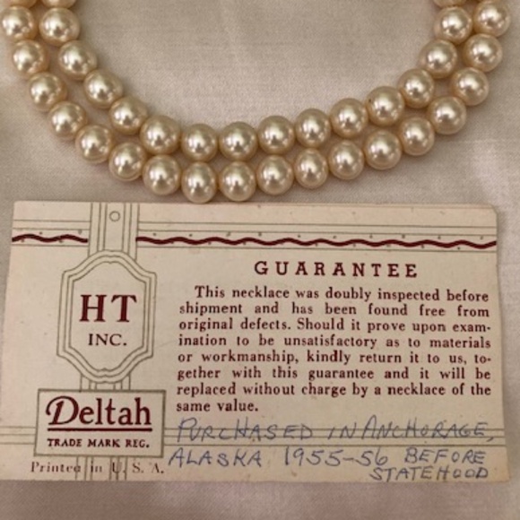1950's Delta Simulated Pearls With Original Box - Picture 6 of 13